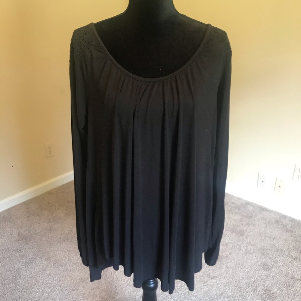 Women’s XL Black Detail Blouse